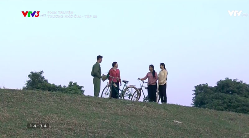 Thương nhớ ở ai: Đất nước đã thống nhất nhưng Hạnh vẫn chưa nghe được tin gì của Nghĩa Thương nhớ ở ai: Đất nước đã thống nhất nhưng Hạnh vẫn chưa nghe được tin gì của Nghĩa